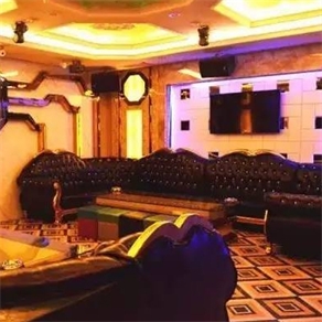 山野空降包頭暢想國際